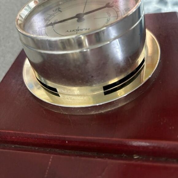 Sunbeam Barometer Thermometer Humidity Weather Station With Key - Picture 11 of 16